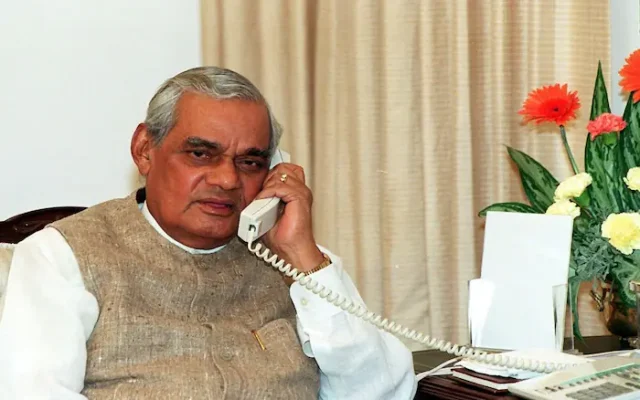 Atal Bihari Vajpayee Biography: Early Life, Prime Minister, Poetry and Legacy