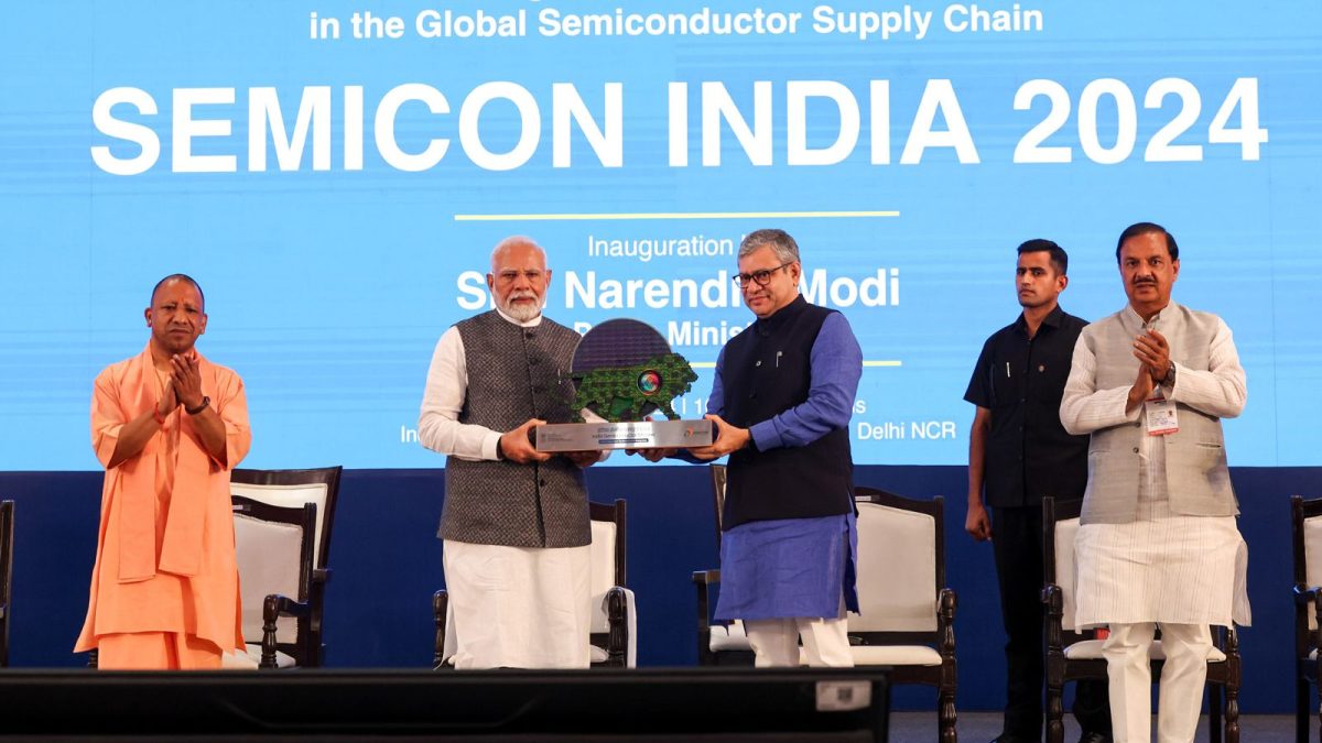 Prime Minister Narendra Modi and Minister Ashwini Vaishnaw on stage at Semicon India 2024