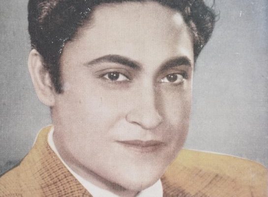 Ashok Kumar Biography: Early Life, Bombay Talkies, Kismet, Films, Awards and Family