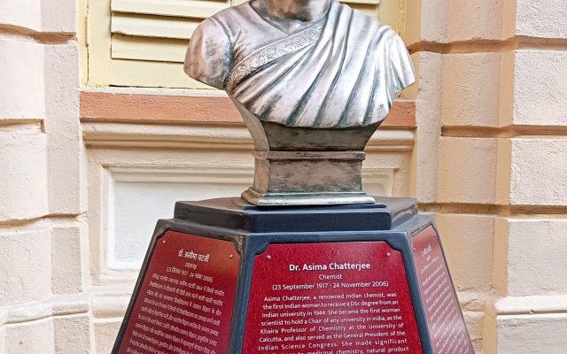 Asima Chatterjee Biography: Early Life, Research on Medicinal Plants, Anti-Epileptic Drug, Awards and Family