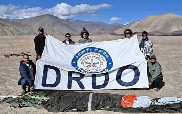 DRDO Flight-Tests Indigenous High-Altitude Platform, Reaching 21 km and Holding 20 km for Over 30 Minutes