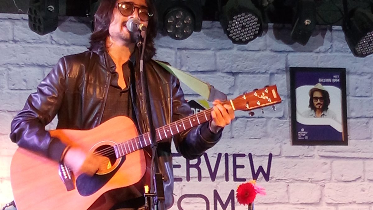 Bhuvan Bam, Indian YouTuber, singing at an event