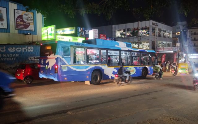 BMTC Plans Five Feeder Routes for Bengaluru’s Pink Line, With 415 Trips a Day and Real-Time Bus Arrival Updates