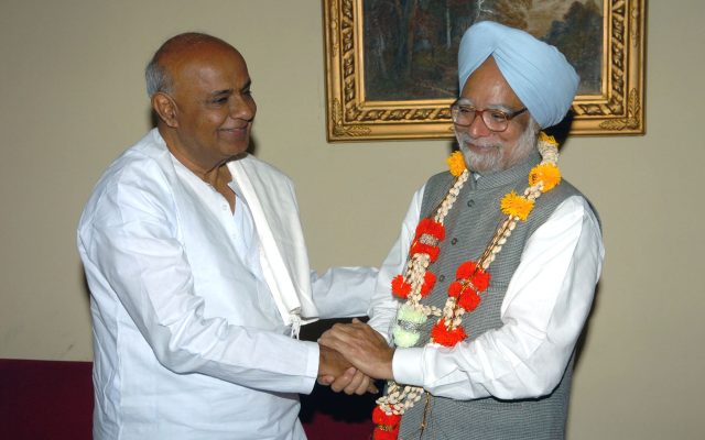 H. D. Deve Gowda Biography: Age, Early Life, Political Career, Prime Minister and Family