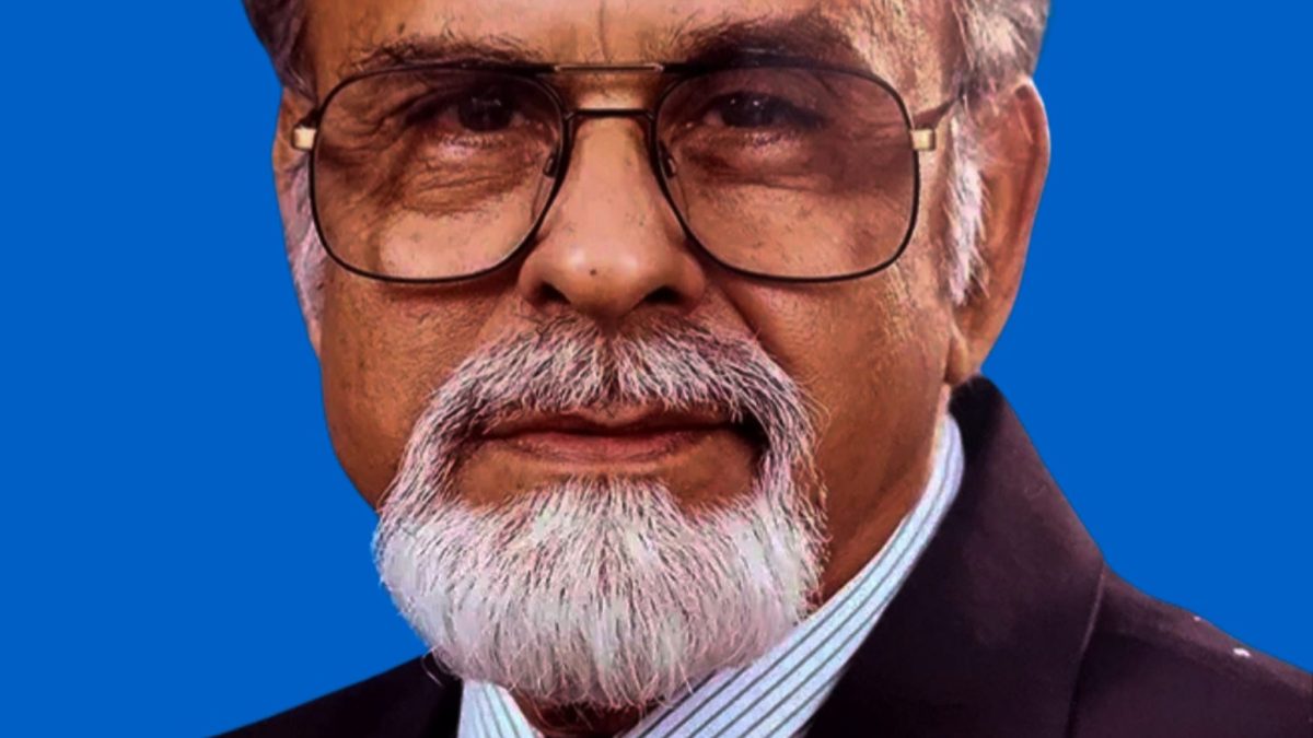 Official portrait of I. K. Gujral with a white beard and glasses
