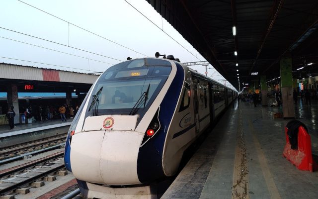 Indian Railways’ Diwali and Chhath Special Trains 2026: Routes From Delhi, Chandigarh, Mumbai and Varanasi to Bihar and Uttar Pradesh, With Operating Dates