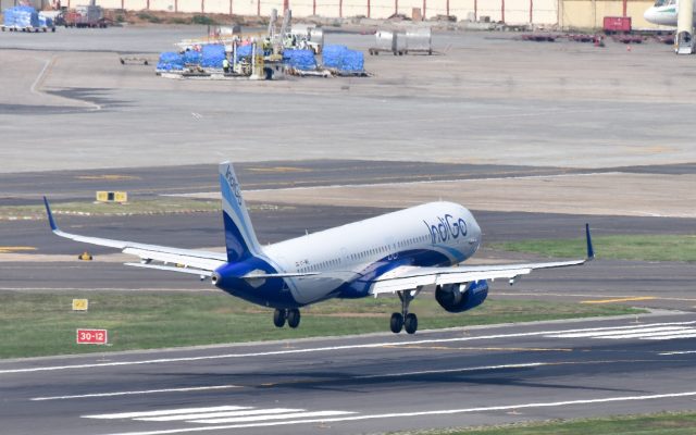 IndiGo Delhi-Chennai Flight Diverted to Hyderabad After Passenger’s Power Bank Catches Fire: What the Rules Say