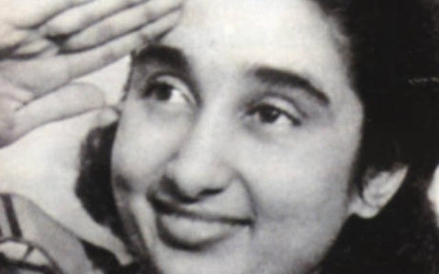 Lakshmi Sahgal Biography: Early Life, Rani of Jhansi Regiment, Medical Career, Politics and Family