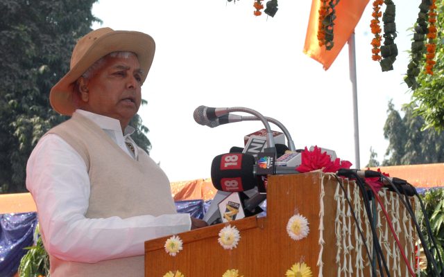 Lalu Prasad Yadav Biography: Age, Early Life, Political Career, Railway Minister, Cases and Family