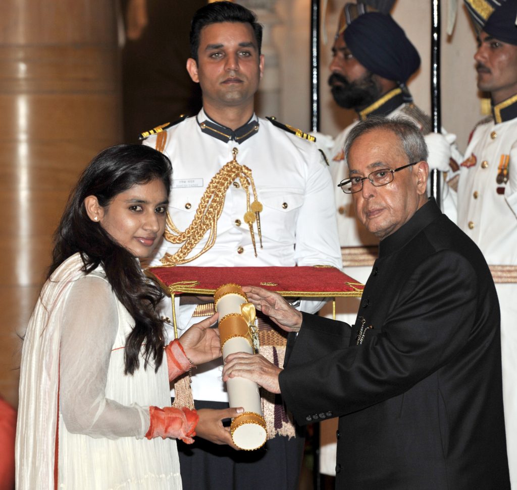 President Pranab Mukherjee presenting the Padma Shri to Mithali Raj at Rashtrapati Bhavan