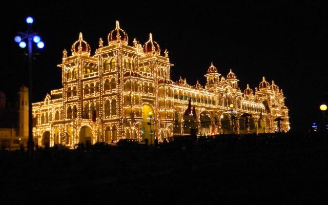 Mysuru Dasara 2026 Begins at Chamundi Hills With 11 Days of Festivities and Over 200 Seers