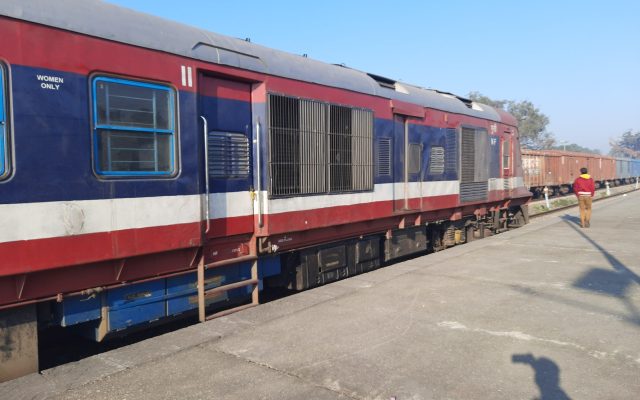 India’s First LNG-Powered Train Enters Service in Gujarat: How It Works and What It Saves