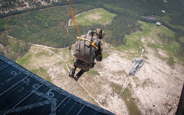 DRDO Carries Out First Live Jump With New High-Altitude Parachute at 16,000 Feet in Ladakh