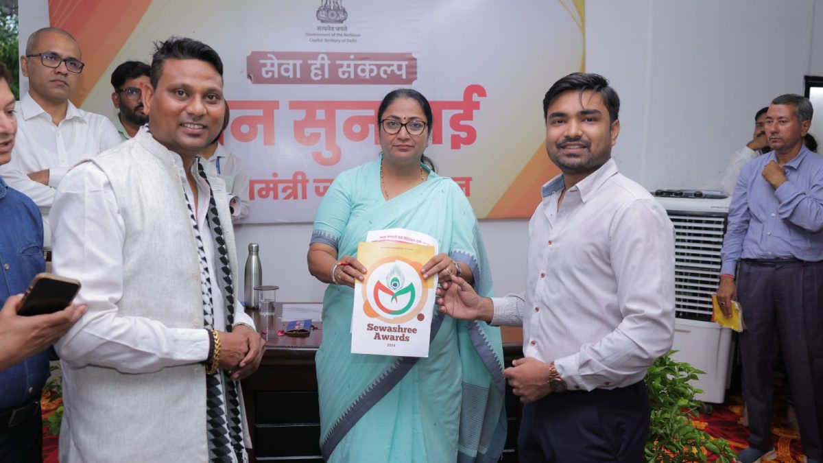 Delhi Chief Minister Rekha Gupta with a visitor