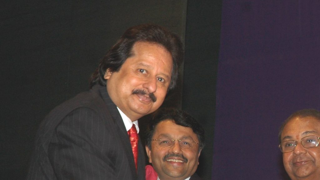 Pankaj Udhas at the launch of Star Union Dai-ichi Life Insurance in Mumbai, 9 February 2009