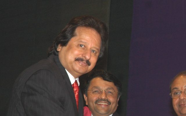 Pankaj Udhas Biography: Early Life, Ghazals, Chitthi Aayi Hai, Khazana Festival and Legacy