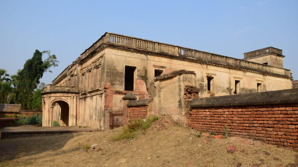 A zamindar house at Kalikapur in Purba Bardhaman, West Bengal