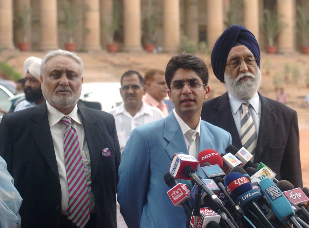Abhinav Bindra speaking to the media in New Delhi after his Beijing Olympic gold