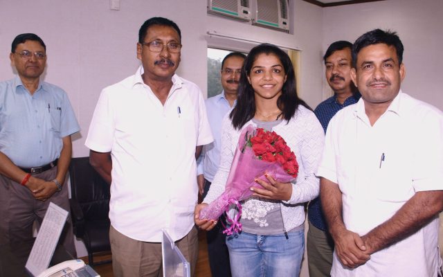 Sakshi Malik Biography: Early Life, Rio 2016 Olympic Bronze, Awards and Wrestling Career