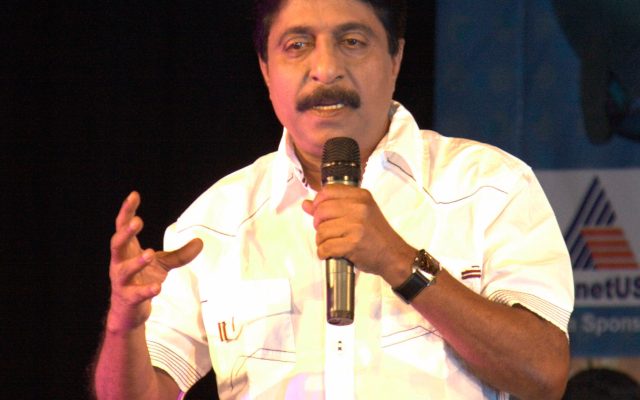 Sreenivasan Biography: Early Life, Screenplays, Sandesham, Films as Actor and Director, Awards and Family