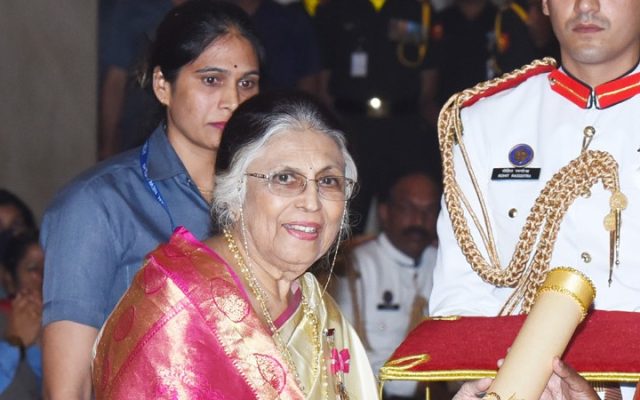 Suman Kalyanpur Biography: Early Life, Playback Singer, Rafi Duets, Padma Bhushan, Death and Legacy