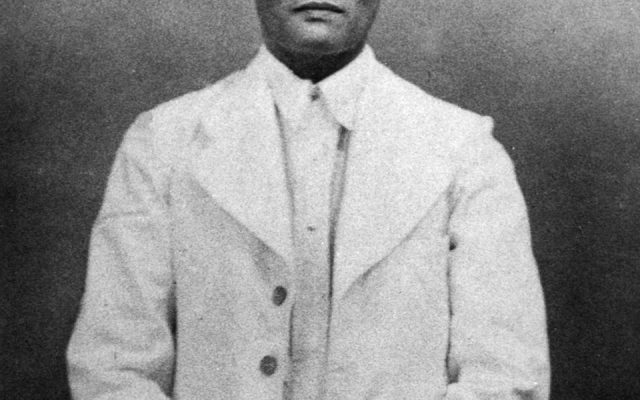 Vinayak Damodar Savarkar Biography: Early Life, Revolutionary Years, Cellular Jail, Hindutva and Legacy